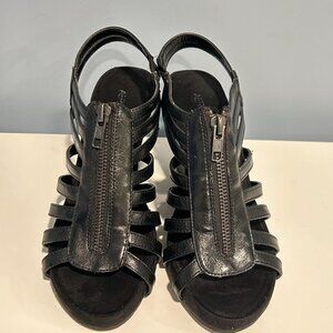 Women's Aerosoles Strappy Zipper 4" Wedge Heels - Size 7 Black - Great Condition